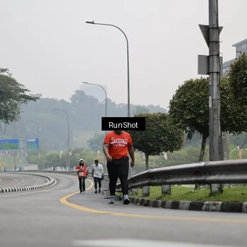 Runner Photo 7035814