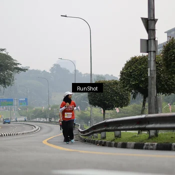 Runner Photo 7035818