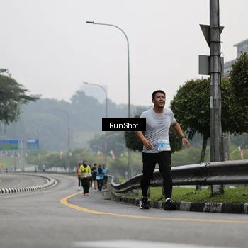 Runner Photo 7035829