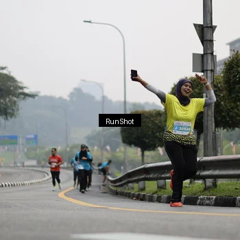 Runner Photo 7035832