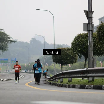 Runner Photo 7035833