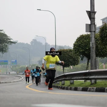 Runner Photo 7035839
