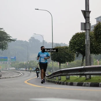 Runner Photo 7035848