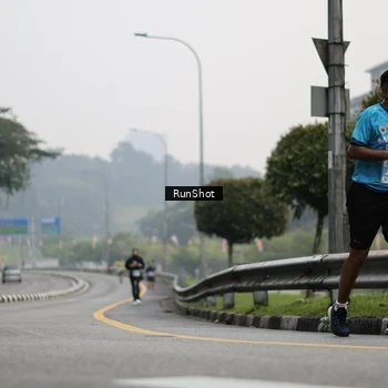 Runner Photo 7035853