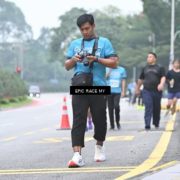 Runner Photo 7035911