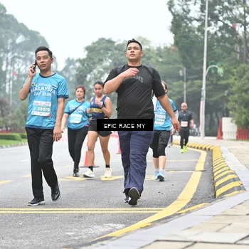 Runner Photo 7035931