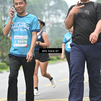 Runner Photo 7035936