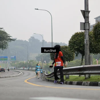 Runner Photo 7035939