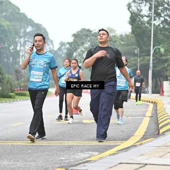 Runner Photo 7035942
