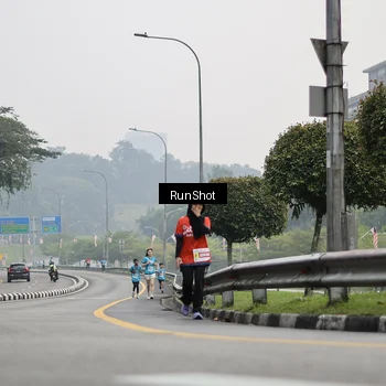 Runner Photo 7035943