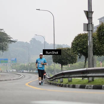 Runner Photo 7035951