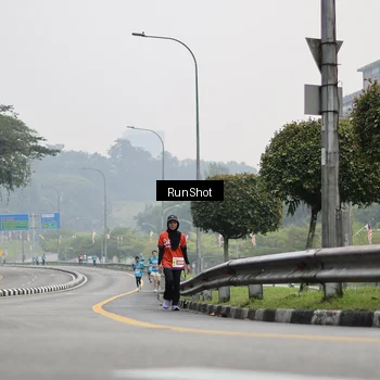 Runner Photo 7035958