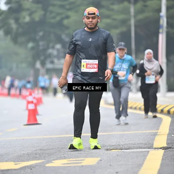 Runner Photo 7035963
