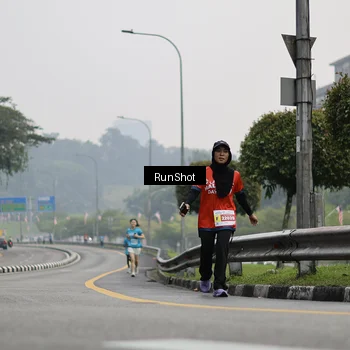 Runner Photo 7035973