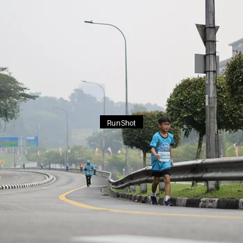 Runner Photo 7035982