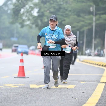 Runner Photo 7036010