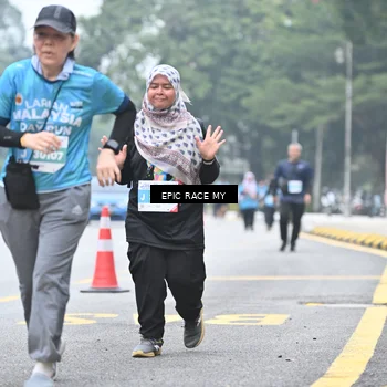 Runner Photo 7036014