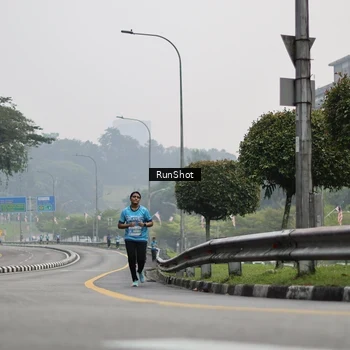 Runner Photo 7036033