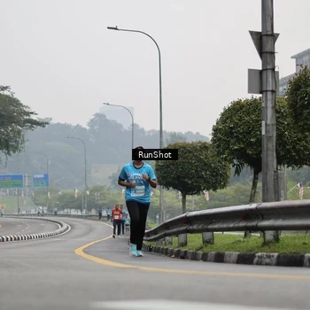 Runner Photo 7036037