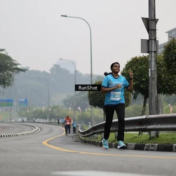 Runner Photo 7036041