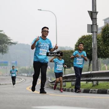 Runner Photo 7036074