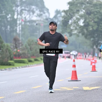 Runner Photo 7036082