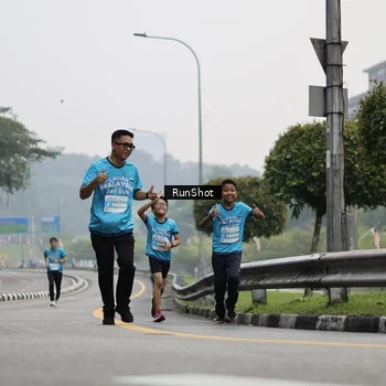 Runner Photo 7036084