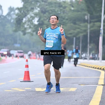 Runner Photo 7036086