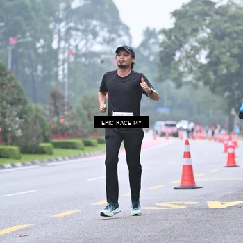 Runner Photo 7036089