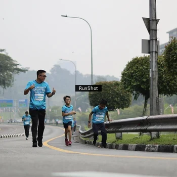 Runner Photo 7036093