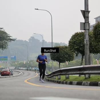 Runner Photo 7036096