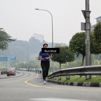 Runner Photo 7036098