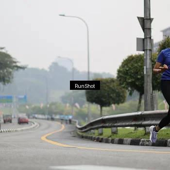 Runner Photo 7036113