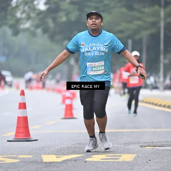 Runner Photo 7036114