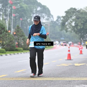 Runner Photo 7036123