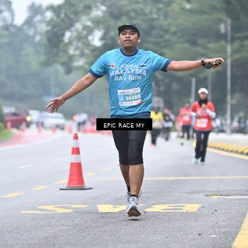 Runner Photo 7036129