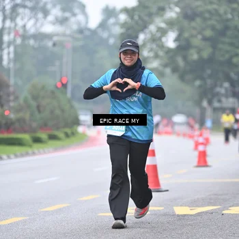 Runner Photo 7036132