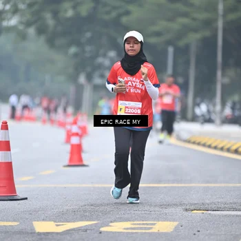 Runner Photo 7036133