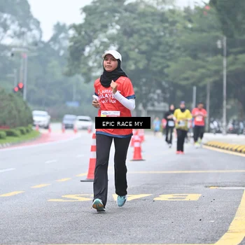 Runner Photo 7036136