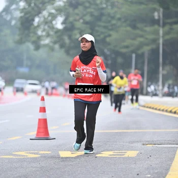 Runner Photo 7036141
