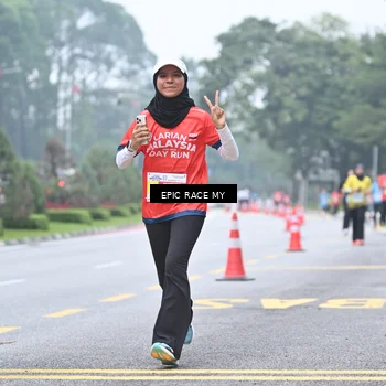 Runner Photo 7036144