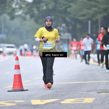 Runner Photo 7036160