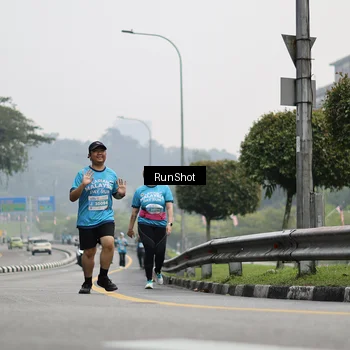 Runner Photo 7036165