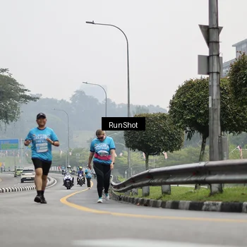 Runner Photo 7036166
