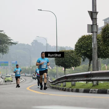 Runner Photo 7036167