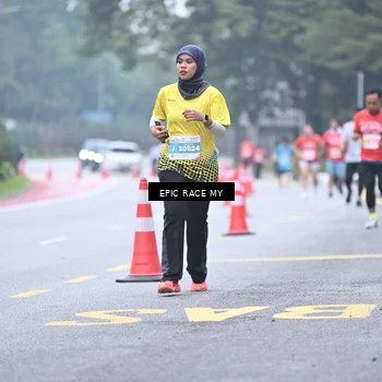 Runner Photo 7036172