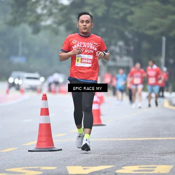 Runner Photo 7036176
