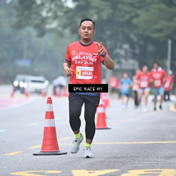 Runner Photo 7036181