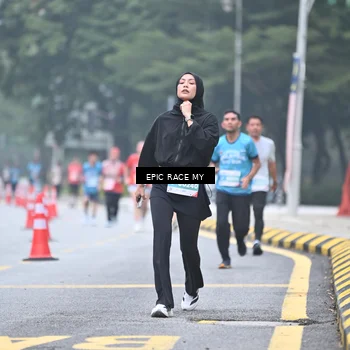 Runner Photo 7036189
