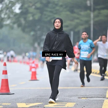 Runner Photo 7036193
